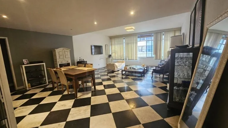 Imagem Copacabana - Residencial › Apartamento com 4 quarto(s) a Venda