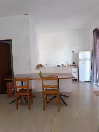 Imagem Chácara para Venda em Engenheiro Coelho, Área Rural de Engenheiro Coelho, 2 dormitórios, 1 banheiro, 1 vaga
