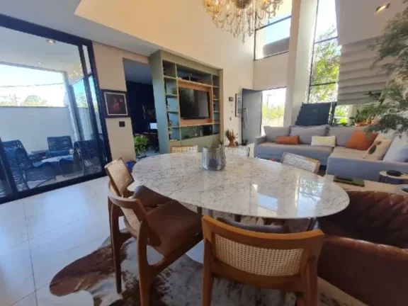 Imagem Espetacular Casa em Condomínio à Venda em Sorocaba-SP, na Vila Haro: 3 quartos, 3 suítes, 3 salas, 4 banheiros, 5 vagas, 226m².