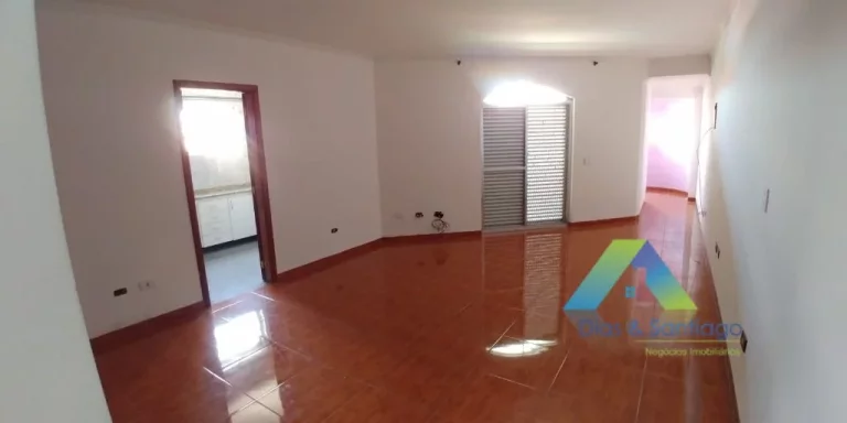 Imagem SANTO ANDRÉ Sobrado 350M², 3 suítes, espaço gourmet, 5 vagas com ótima localização e valor !!!
