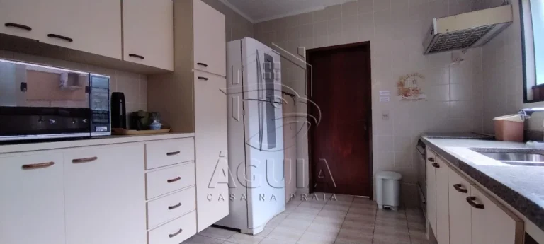 Imagem Casa à venda na Praia da Lagoinha em Ubatuba apenas 200mts da Praia!