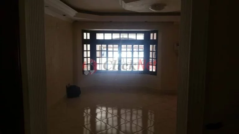 Imagem Casa Assobradada para Venda no bairro Vila Camilópolis, 2 dormitórios, 1 suíte, 8 vagas, 317m² m, 153m² m