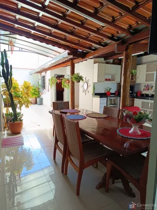 Imagem Casa Alto Padrão à Venda no Bairro Valparaíso - Patos de Minas/MG - Conforto e Modernidade