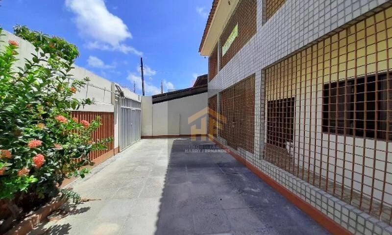 Imagem Casa com 8 Quartos à Venda, 300 m² em Casa Caiada - Olinda