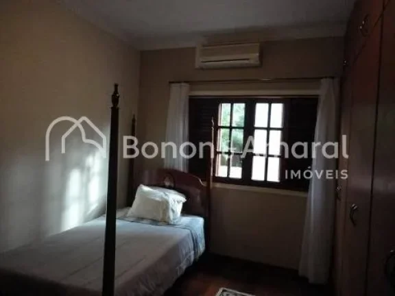 Imagem Lindo sobrado com fino acabamento. Piso superior: 3 suítes, (1 com closet e hidro), piso assoalho d...