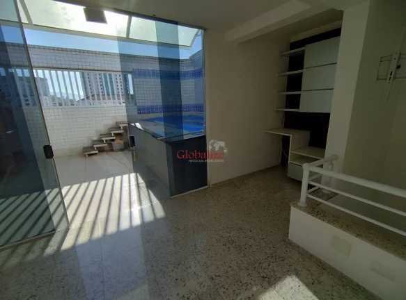 Imagem Triplex com 4 suítes, churrasqueira e piscina no bairro do Embaré em Santos por R$1.600.000,00
