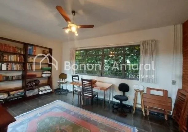 Imagem Casa com 4 Quartos e 3 banheiros à Venda, 481 m