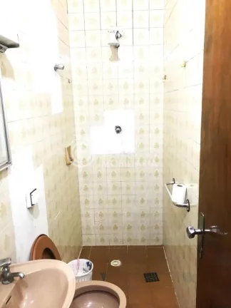 Imagem Sobrado para Venda em São Bernardo do Campo / SP no bairro Santa Terezinha