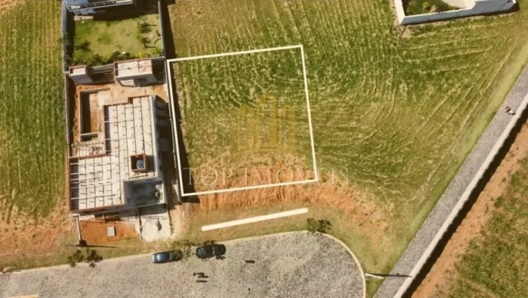 Imagem Excelente terreno seiscentos e sessenta metros em condomínio fechado com muito lazer