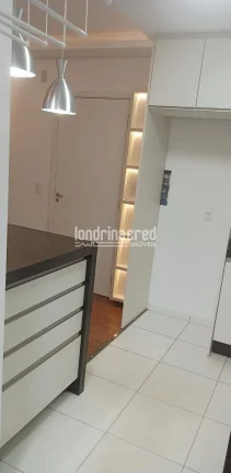 Imagem Apartamento com 2 quartos planejados, ar-condicionado, sanca em LED, armários em todos os ambientes, 1 vaga coberta e quitada, pronto para morar.