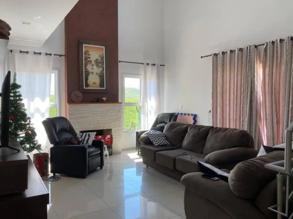 Imagem Sobrado no Condomínio Mantiqueira

3 Suítes, sala com 3 ambientes, escritório, cozinha ampla, ár...