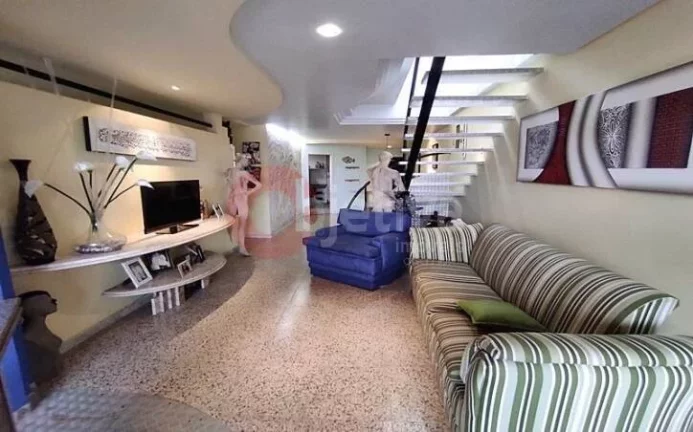 Imagem Cobertura com 4 dormitórios à venda, 210 m² por R$ 1.250.000,00 - Vila Nova - Cabo Frio/RJ