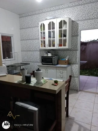 Imagem Sobrado com 2 dormitórios à venda, 90 m² por R$ 380.000,00 - Massaguaçu - Caraguatatuba/SP