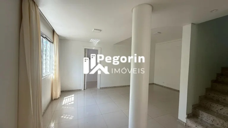Imagem Sobrado Triplex 04 quartos sendo 02 suítes
