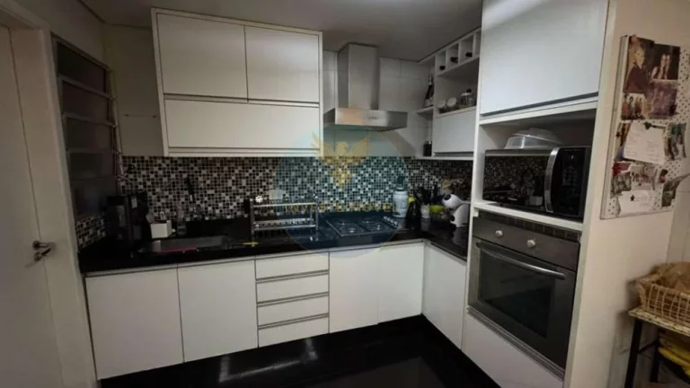 Imagem Casa em Condomínio a Venda no bairro Granja Viana - Cotia, SP