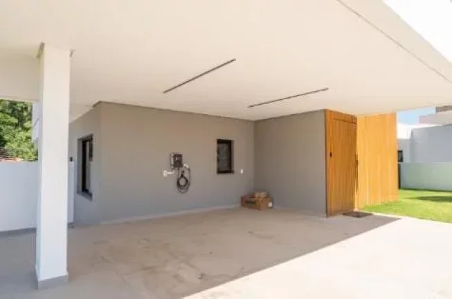 Imagem Casa em Condomínio com 5 dormitórios sendo 4 suites 340m²,