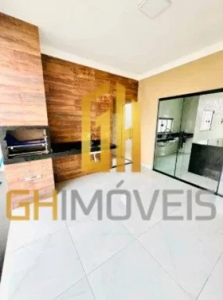 Imagem GH1963

A casa possui 

- 3 quartos sendo 1 suítes 
- Sala 
- Cozinha 
- Área de serviço 
- Churr...