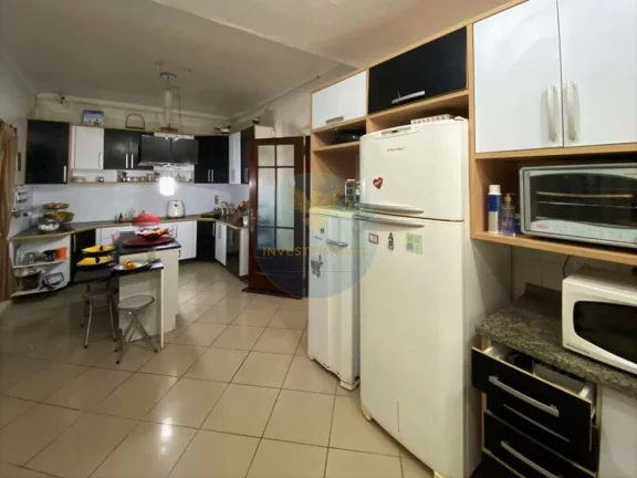 Imagem Casa a Venda no bairro Granja Viana - Carapicuíba, SP
