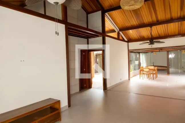 Imagem Casa à Venda - Vargem Grande, 3 Quartos, 360 m2