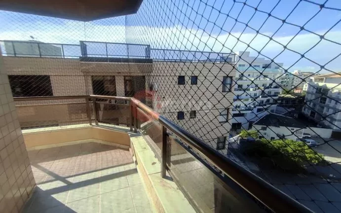 Imagem Cobertura a venda com 4 quartos (2 suítes) no bairro Algodoal - Cabo Frio