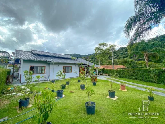 Casa à venda, 118 m² por R$ 890.000,00 - Albuquerque - Teresópolis/RJ