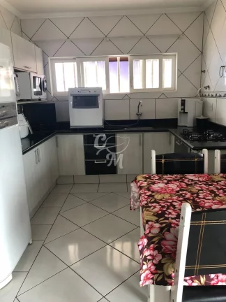 Casa com piscina Jardim Tamoio