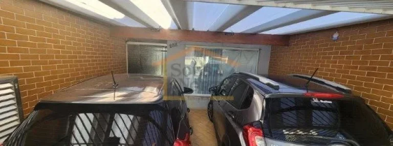 Imagem Sobrado com edícula e área total de 180m², oferecendo amplo espaço para lazer. Possui 3 dormitó...