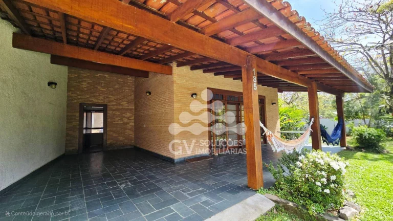 Imagem Casa com 3 dormitórios à venda, 195 m² por R$ 2.000.000,00 - Condomínio Lagoinha - Ubatuba/SP