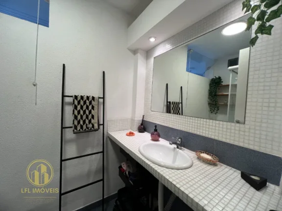 Imagem Apartamento à venda, com 2 dormitórios e 1 vaga. Vila Pompéia