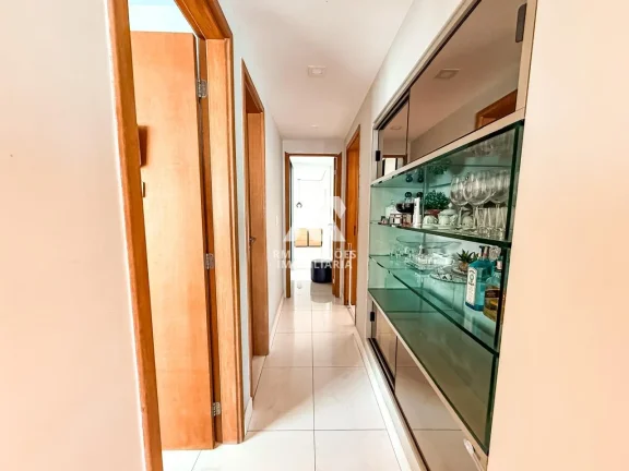 Imagem APARTAMENTO DE ALTO PADRÃO À VENDA EM BOA VIAGEM – 136 m² | ANDAR ALTO | REFORMADO