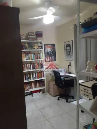 Imagem Imobiliária Francisco Egito vende, Bom apartamento composto por: sala, 2 quartos, cozinha com armário, banheiro social, área de serviço