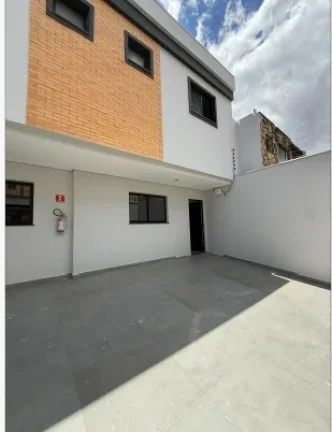 Imagem Casa para Venda em Santo André, Vila Pires, 3 dormitórios, 1 suíte, 1 banheiro, 2 vagas