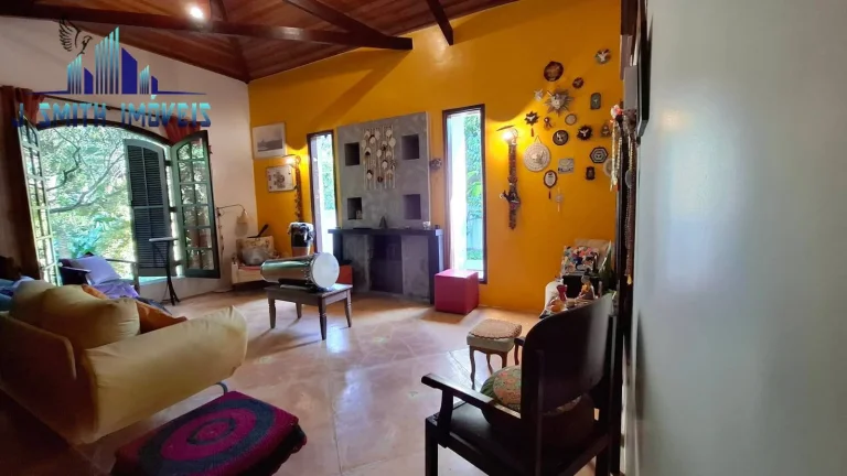 Imagem Casa com 5 dormitórios, sendo 3 suítes - Granja Viana. Terreno 1.360m²