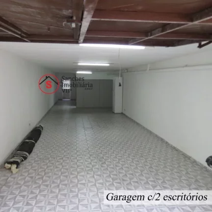 Imagem Sobrado Vila Zelina 248m Construída 03 Dormt, c/ armários, carpete madeira. 01 Suíte, c/ banheira, closet e armários, piso cerâmica. 02 Salas, pis