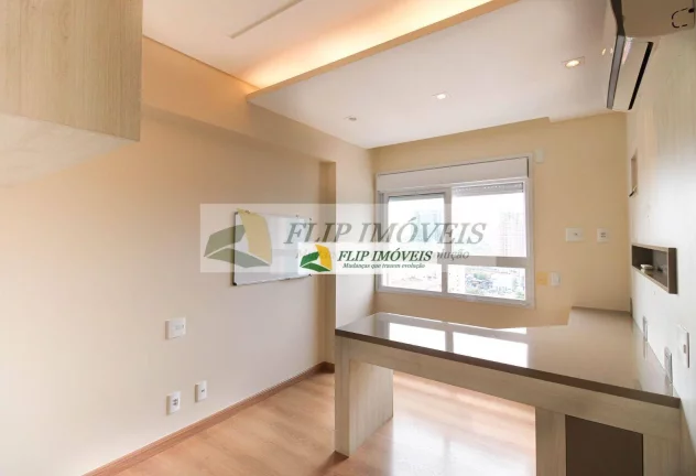 Imagem Lindo apartamento, alto padrão, com 213 m², 3 suítes e 4 vagas de garagem no Cambuí - Campinas - SP