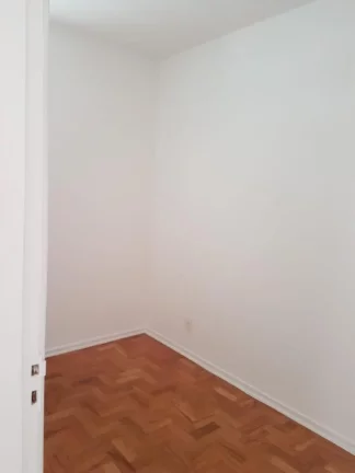 Imagem Apto com 2 dormitórios e vaga de garagem na Castro Alves
