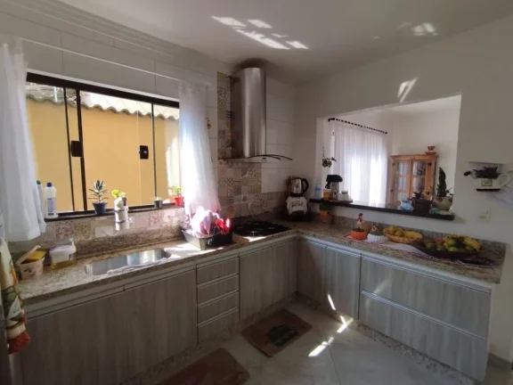 Imagem Sobrado com 3 dormitórios à venda, 164 m² por R$ 640.000,00 - Jardim Cacique - Suzano/SP