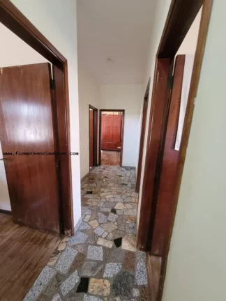 Imagem Casa para Venda em Limeira, Boa Vista, 3 dormitórios, 1 suíte, 2 banheiros, 3 vagas