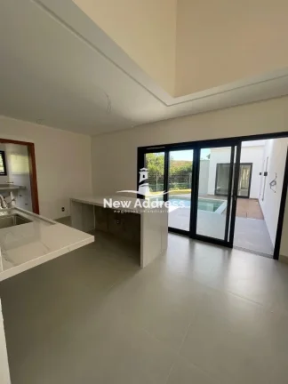 Imagem Alto Padrão: casa linear com 3 suítes à venda no Condomínio Riviera Park - Vila Velha
