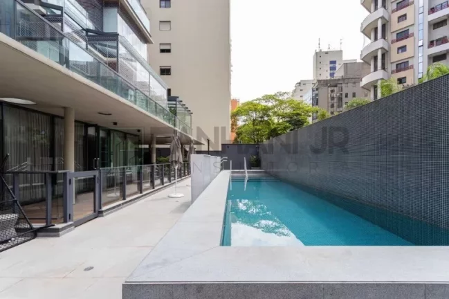 Imagem Apartamento de luxo para locação no Itaim Bibi, São Paulo-SP: 2 quartos, 2 suítes, 3 salas, 3 banheiros, 3 vagas, 100m².