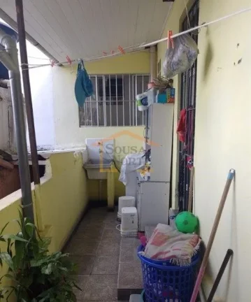 Imagem Casa térrea, 2 dormitórios, sala, cozinha, banheiro, 1 vaga de garagem. 90m².

Localizado a 800 m...