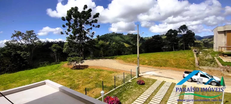 Imagem Encanto e Espaço: Casa com 4 Suítes no Vila Tertúlia
