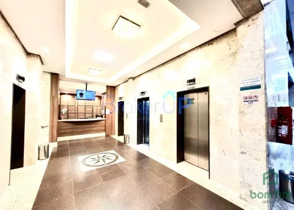 Imagem Conjunto comercial / sala para aluguel, Centro Histórico, Porto Alegre - CO2581