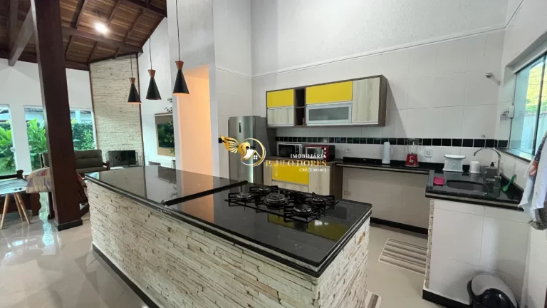 Imagem AMPLA CASA RECÉM REFORMADA EM CONDOMÍNIO FECHADO-UBATUBA SP