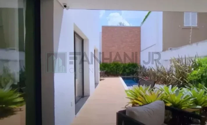 Imagem Luxuosa mansão de 4 quartos e 4 suítes no Jardim Europa, São Paulo-SP: 5 salas, 6 banheiros, 4 vagas, 415m². Venha conhecer!
