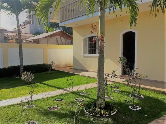 Imagem Casa Duplex, 05 Quartos, Area Gourmet c/ Churrasqueira, 06 Vagas de garagem, Enseada Azul, Guarapari - ES