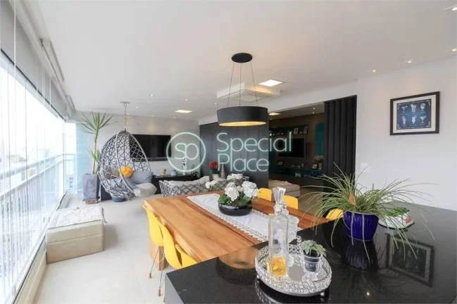 Imagem Lindo apartamento reformado em Santana. São 120m2 de área privativa. São duas suítes + escritór...