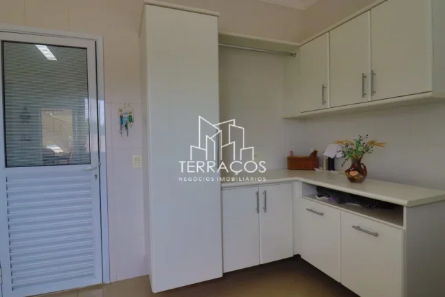 Imagem CASA À VENDA COM PISCINA, 3 SUÍTES, 650M² AC, NO CONDOMINIO INHANDJARA - ITUPEVA/SP