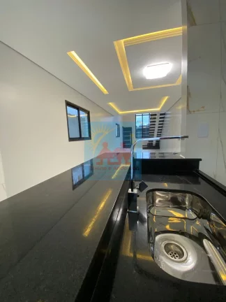 Imagem Sobrado no Tupi em Praia Grande/SP, 3 dormitórios, churrasqueira, R$ 880mil