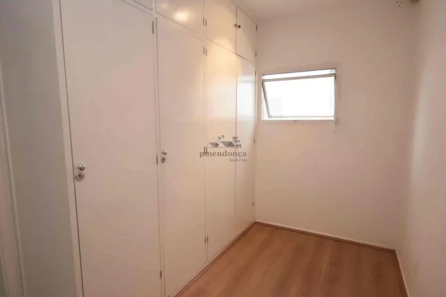 Imagem Apartamento em Ã³timas condiÃ§Ãµes com iluminaÃ§Ã£o natural e janelas em todos os ambiente...